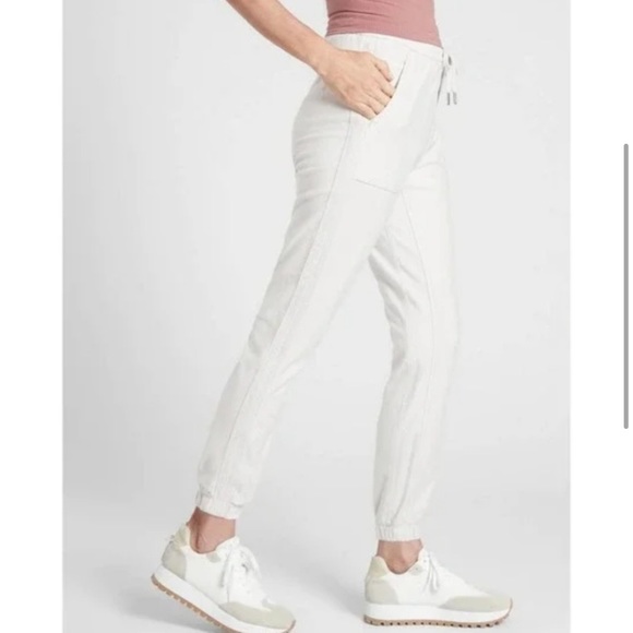 Athleta Pants & Jumpsuits Athleta Farallon Jogger Magnolia White